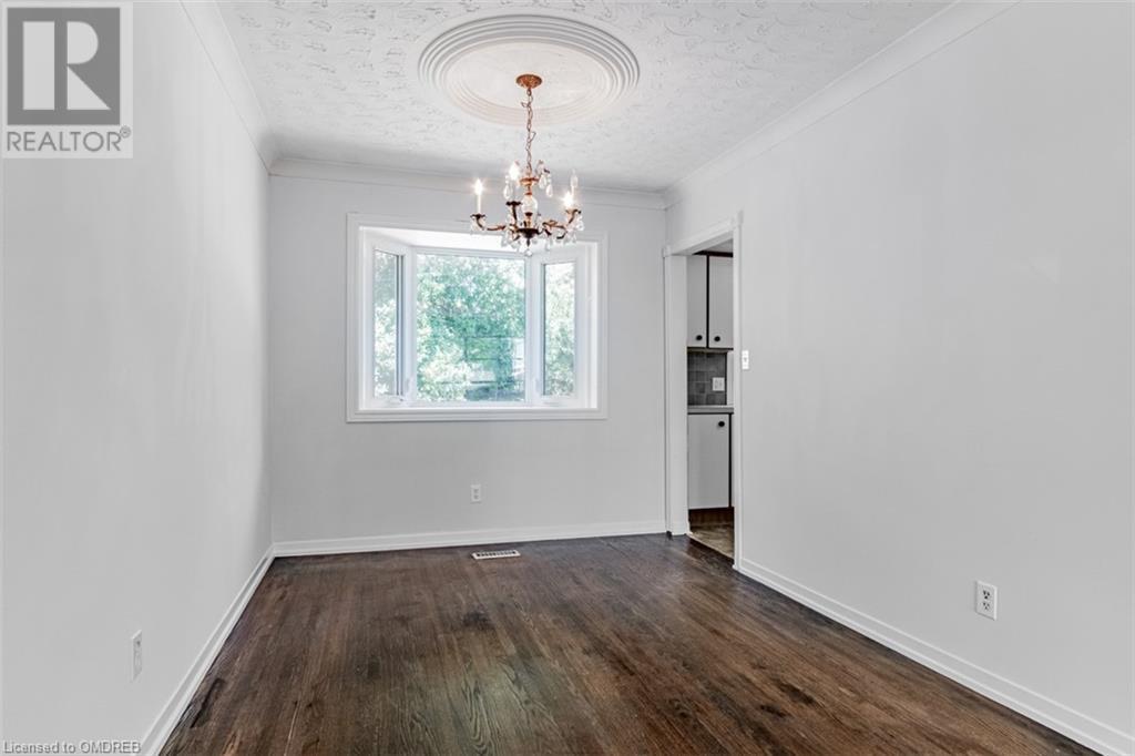 2435 Cyprus Avenue, Burlington, Ontario  L7P 1G5 - Photo 11 - 40571404