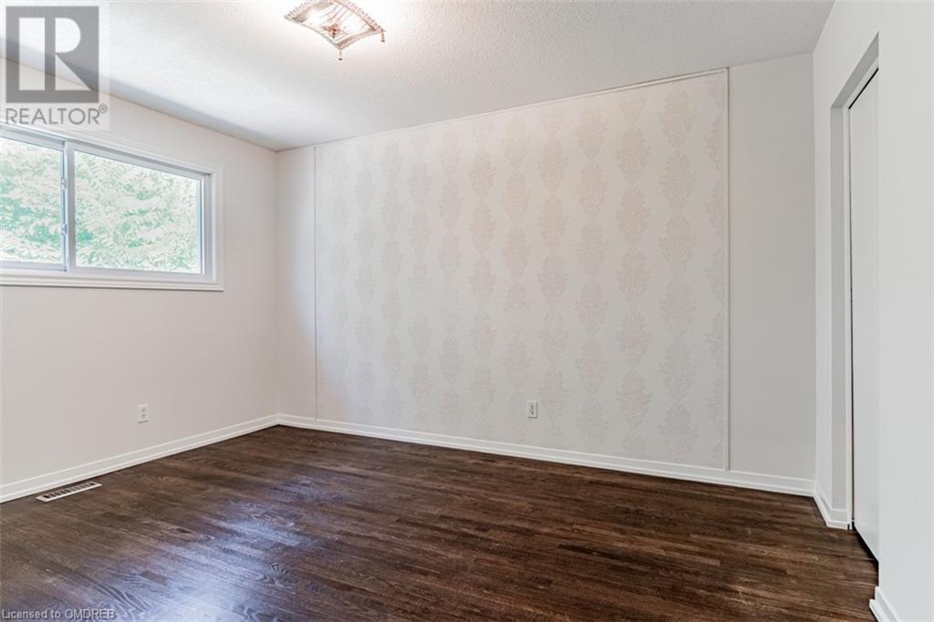 2435 Cyprus Avenue, Burlington, Ontario  L7P 1G5 - Photo 18 - 40571404