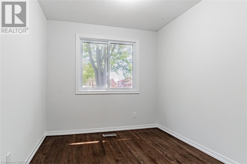 2435 Cyprus Avenue, Burlington, Ontario  L7P 1G5 - Photo 20 - 40571404