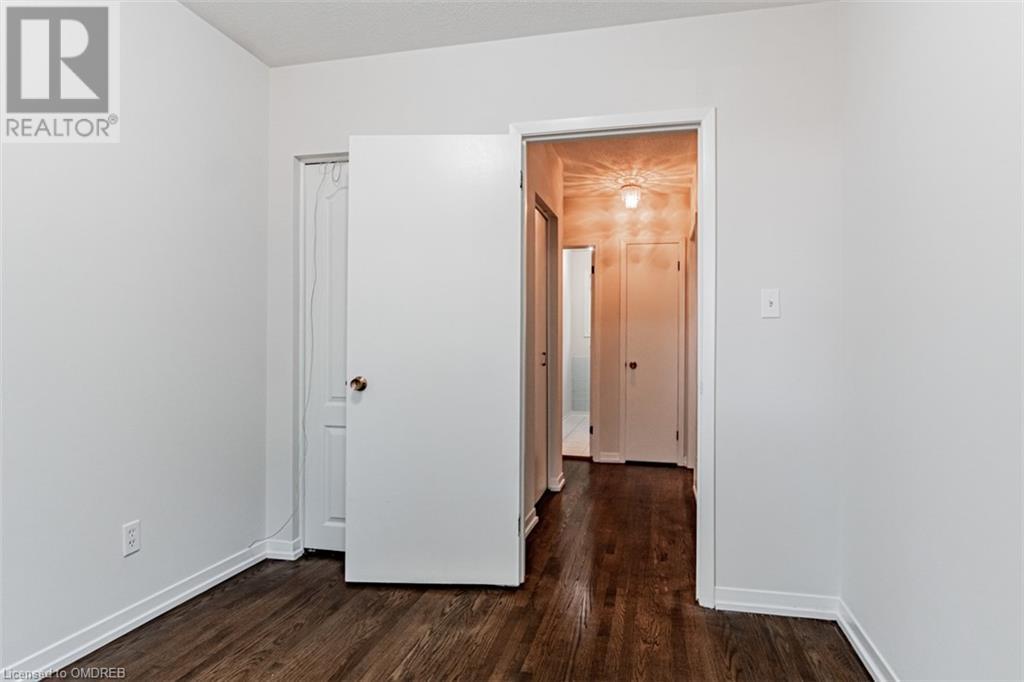 2435 Cyprus Avenue, Burlington, Ontario  L7P 1G5 - Photo 21 - 40571404