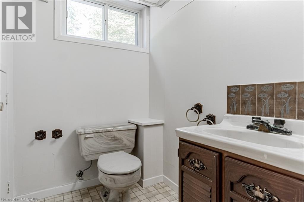 2435 Cyprus Avenue, Burlington, Ontario  L7P 1G5 - Photo 32 - 40571404