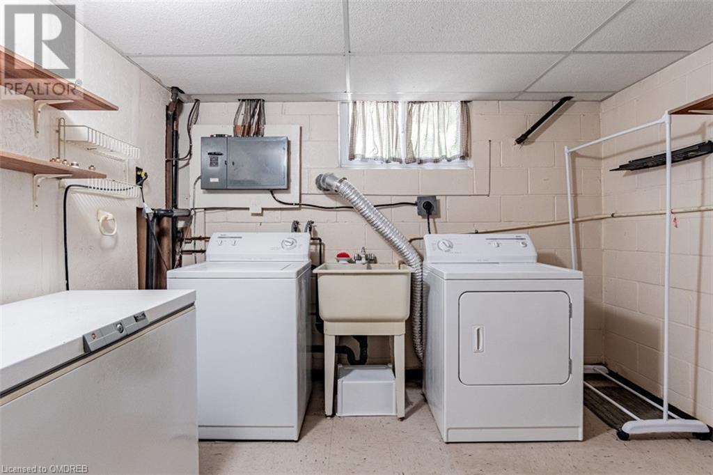 2435 Cyprus Avenue, Burlington, Ontario  L7P 1G5 - Photo 33 - 40571404