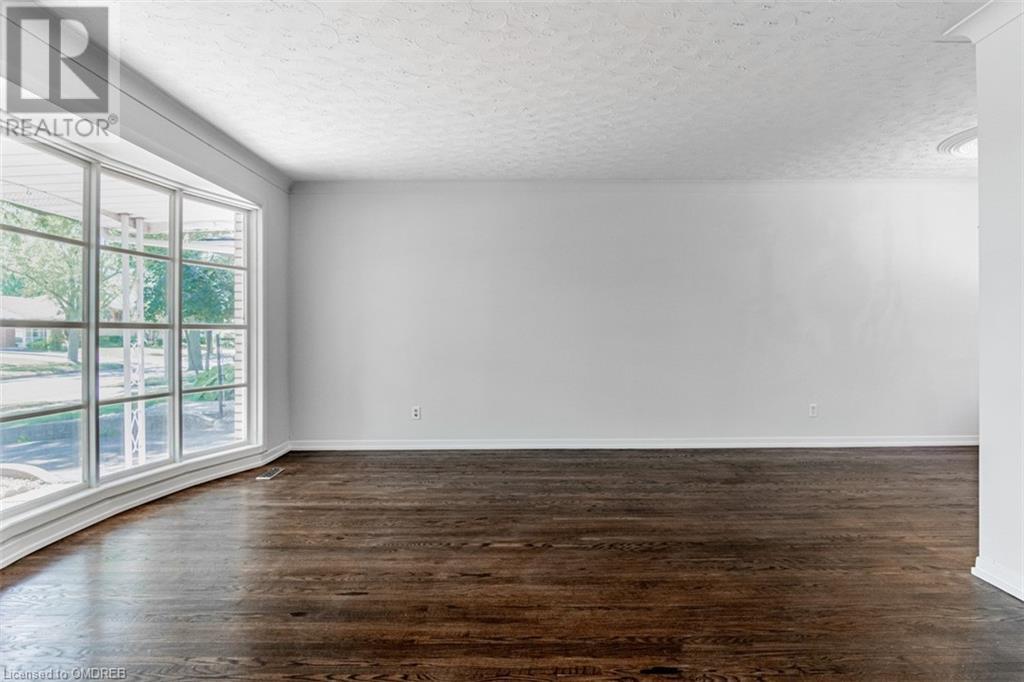 2435 Cyprus Avenue, Burlington, Ontario  L7P 1G5 - Photo 7 - 40571404