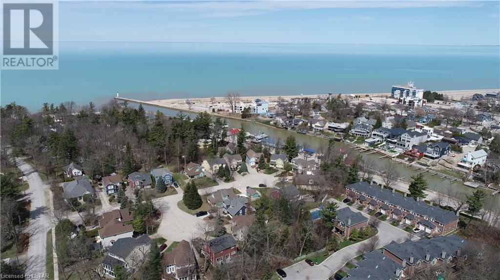 6 Harbour Park Court, Grand Bend, Ontario  N0M 1T0 - Photo 3 - 40568872