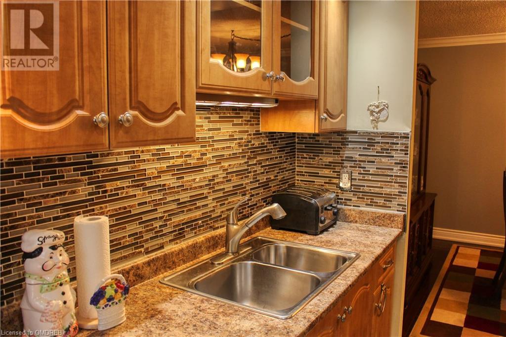 5 Lisa Street Unit# 501, Brampton, Ontario  L6T 4T4 - Photo 15 - 40570348