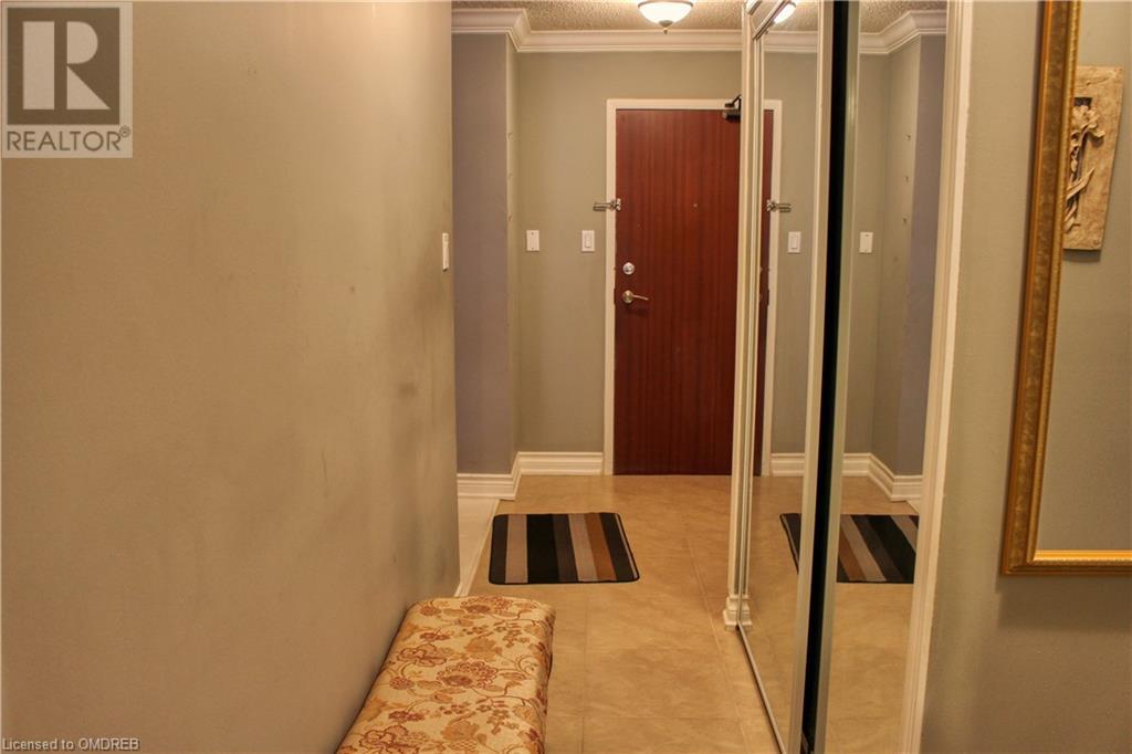 5 Lisa Street Unit# 501, Brampton, Ontario  L6T 4T4 - Photo 3 - 40570348