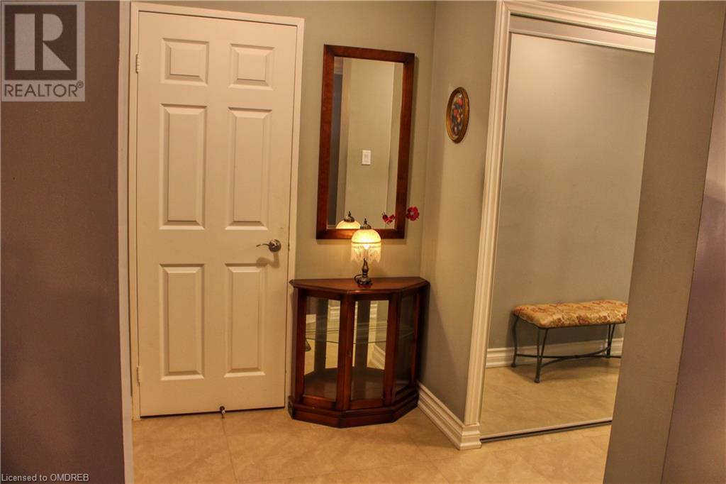 5 Lisa Street Unit# 501, Brampton, Ontario  L6T 4T4 - Photo 4 - 40570348