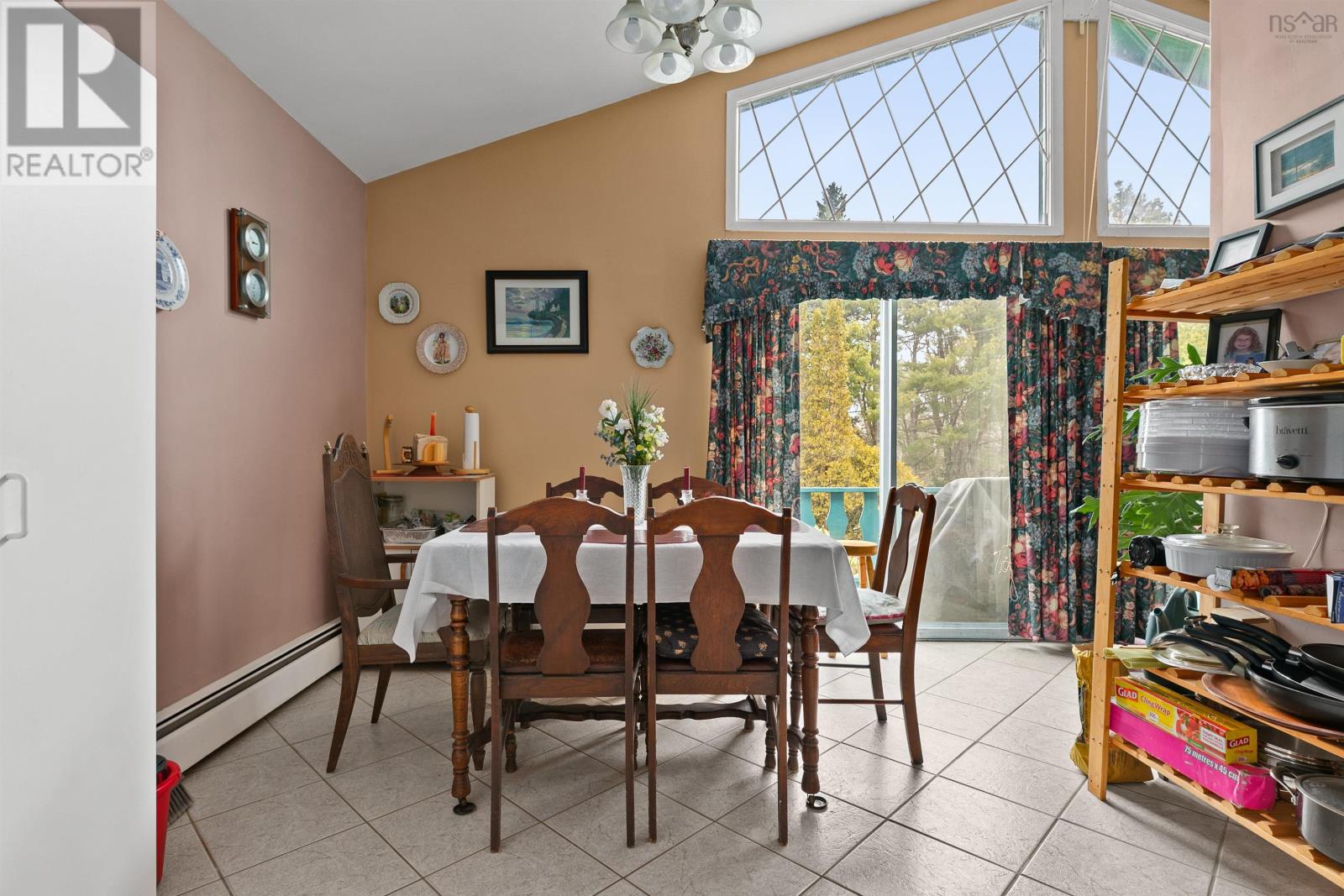 33 Downie Drive, Head Of St. Margarets Bay, Nova Scotia  B3Z 2A2 - Photo 7 - 202407137