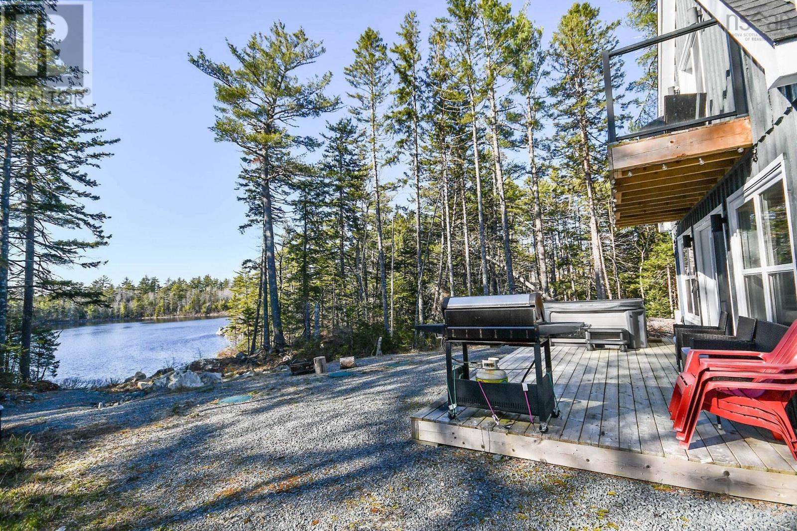 267 Meek Arm Trail, East Uniacke, Nova Scotia  B0N 1Z0 - Photo 3 - 202404413
