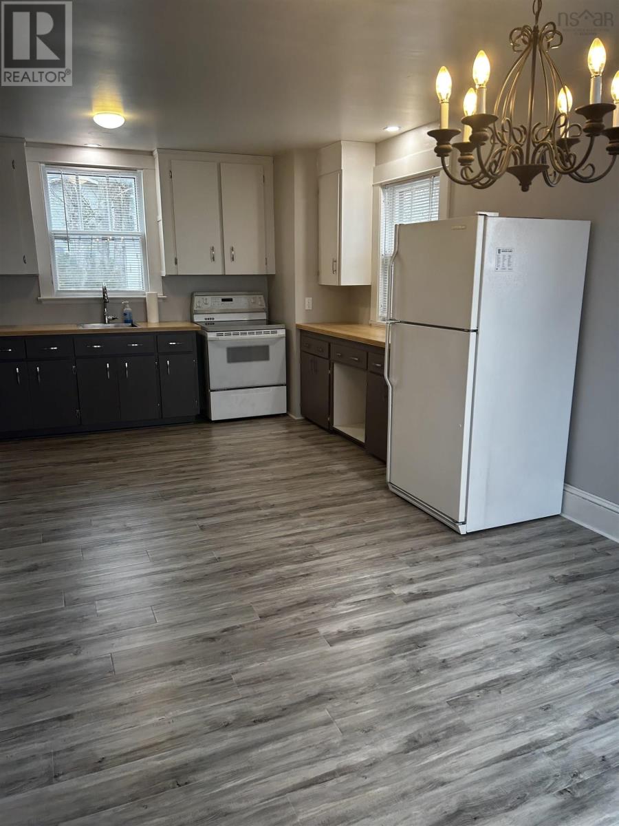603 Kings Road, Sydney, Nova Scotia  B1S 1B8 - Photo 6 - 202407141