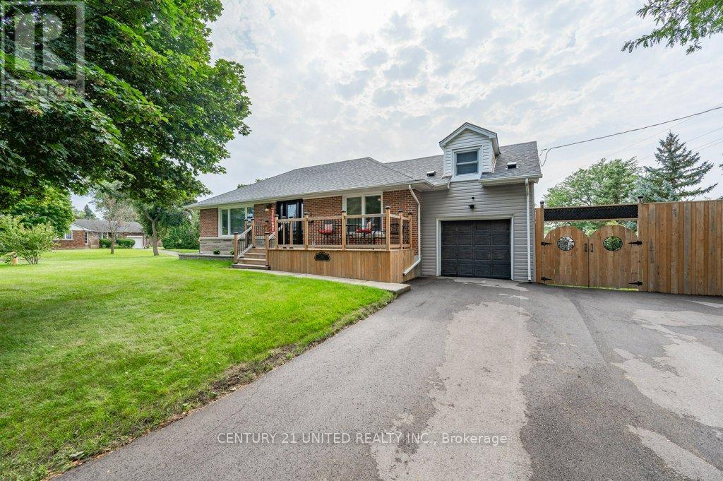 28 Masterson Dr, St. Catharines, Ontario  L2T 3P3 - Photo 2 - X8233858