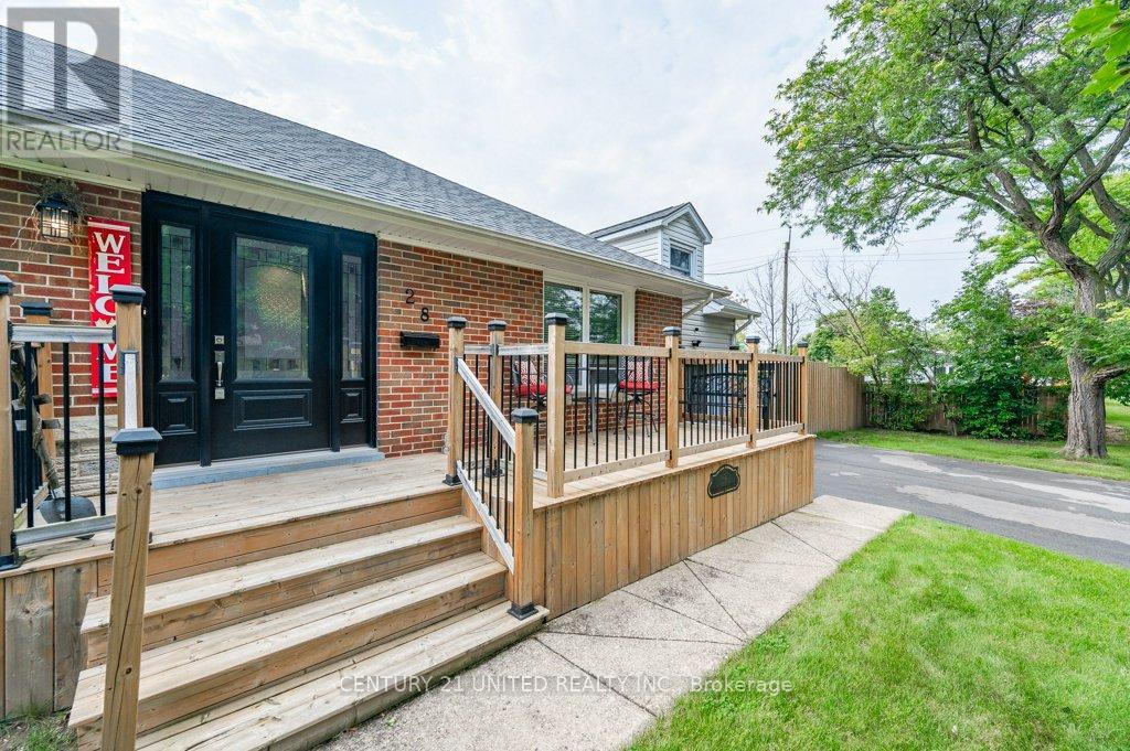28 Masterson Drive, St. Catharines, Ontario  L2T 3P3 - Photo 4 - X8233858