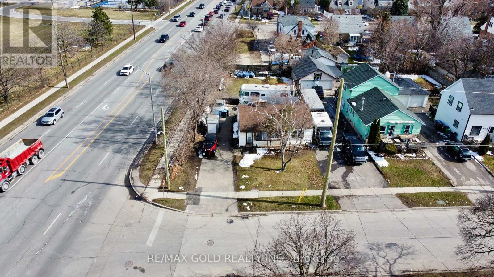 103 Woodward Avenue, Brampton, Ontario  L6V 1K5 - Photo 12 - W8233918
