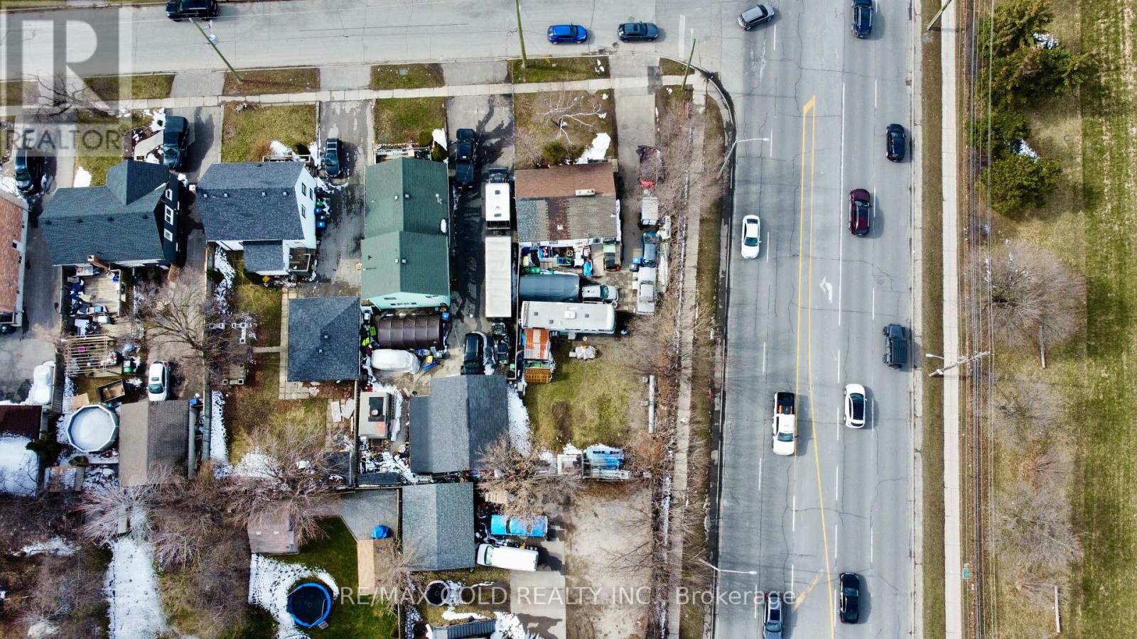 103 Woodward Avenue, Brampton, Ontario  L6V 1K5 - Photo 8 - W8233918