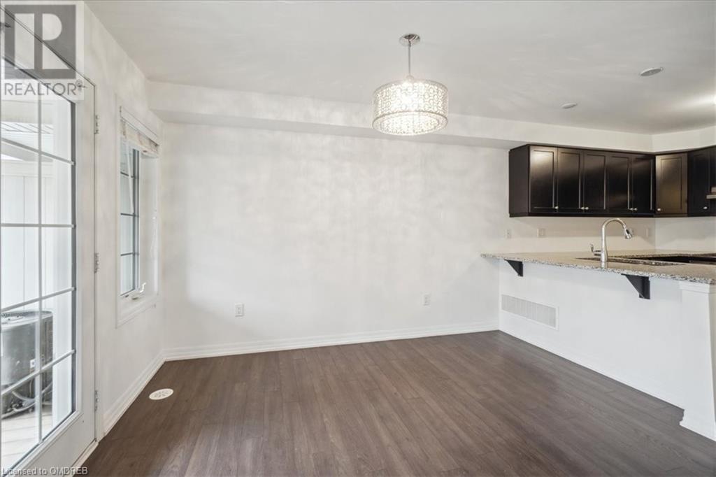 279 Ellen Davidson Drive S, Oakville, Ontario  L6M 0V6 - Photo 12 - 40571248