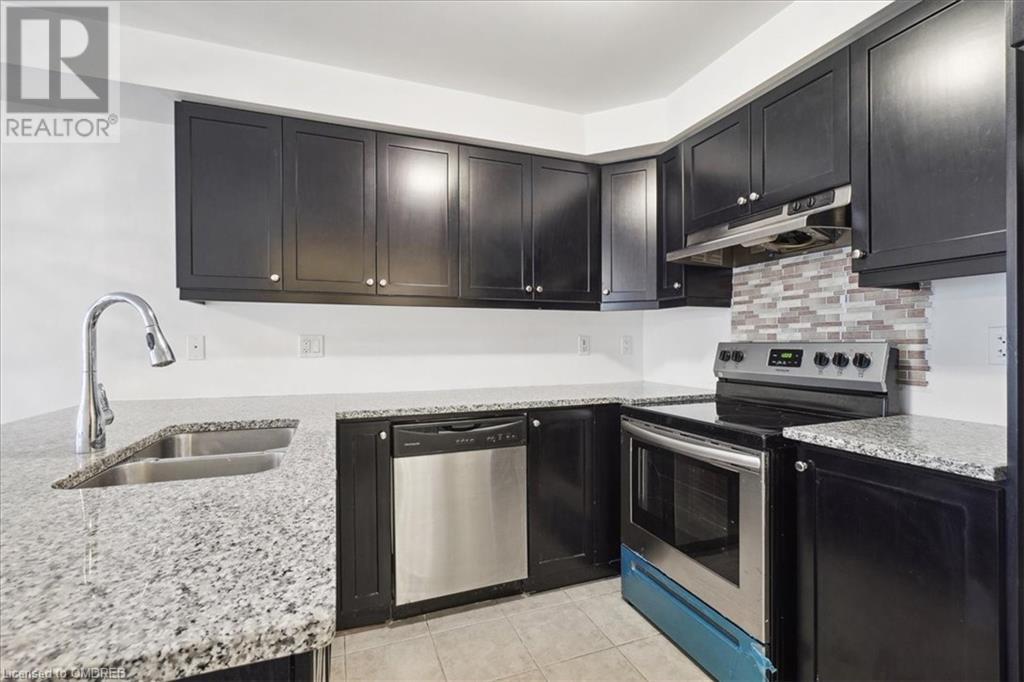 279 Ellen Davidson Drive S, Oakville, Ontario  L6M 0V6 - Photo 15 - 40571248