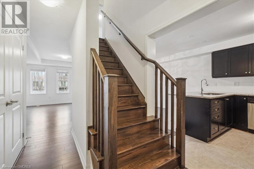 279 Ellen Davidson Drive S, Oakville, Ontario  L6M 0V6 - Photo 20 - 40571248