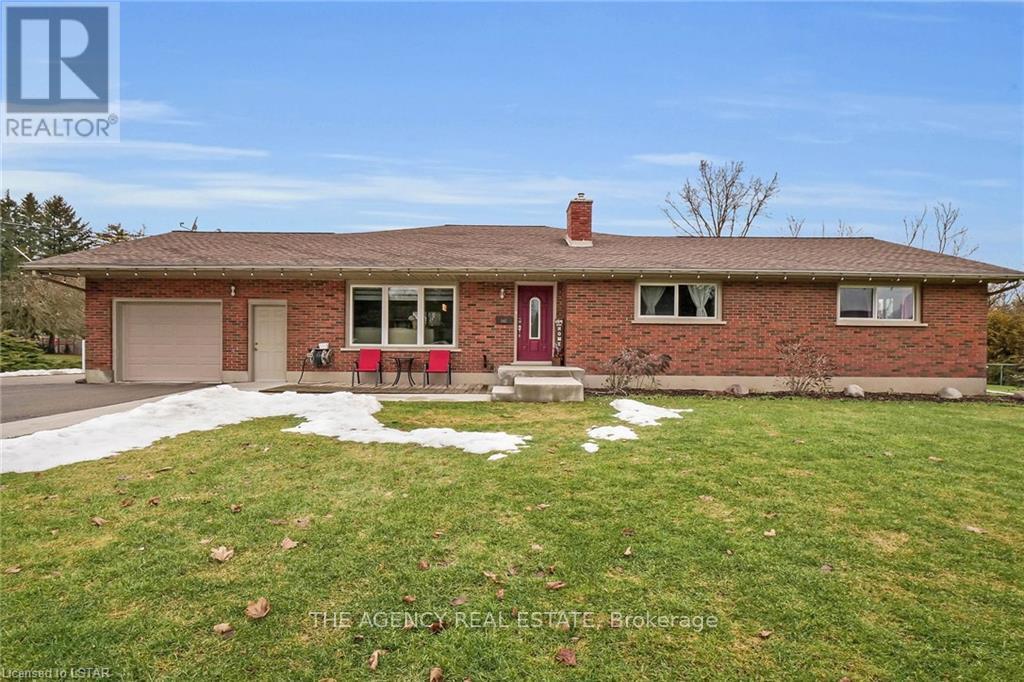 141 Huron Ave, Middlesex Centre, Ontario  N0L 1R0 - Photo 3 - X8234036