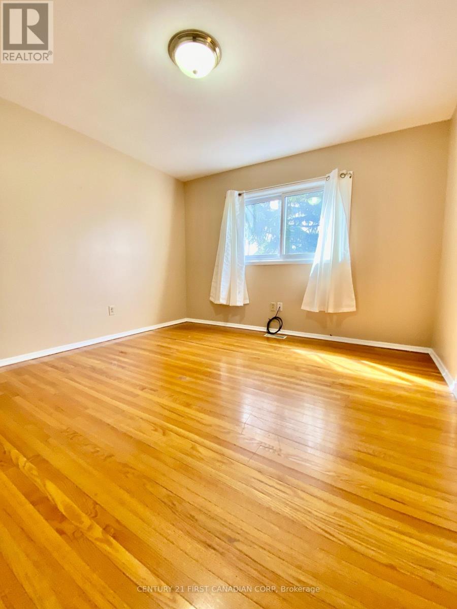 1081 Senate Crt S, Sarnia, Ontario  N7S 2C9 - Photo 14 - X8234240