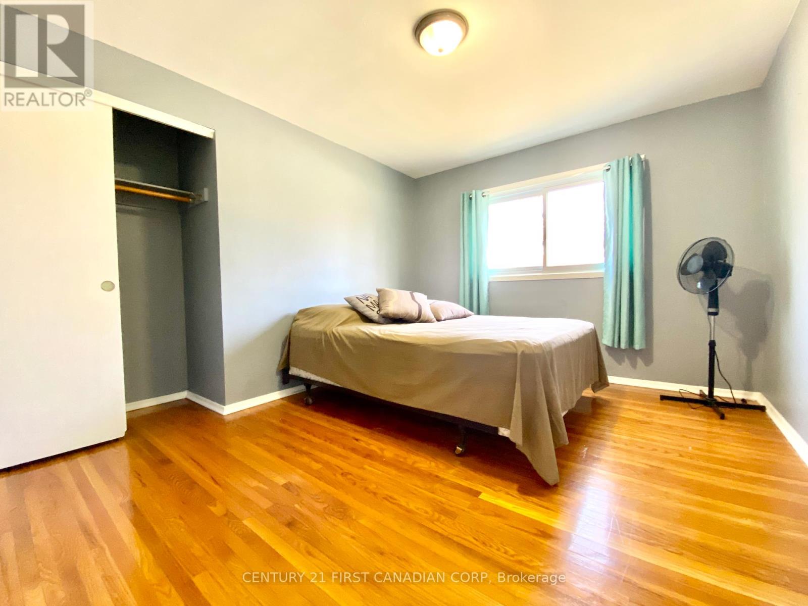1081 Senate Crt S, Sarnia, Ontario  N7S 2C9 - Photo 15 - X8234240