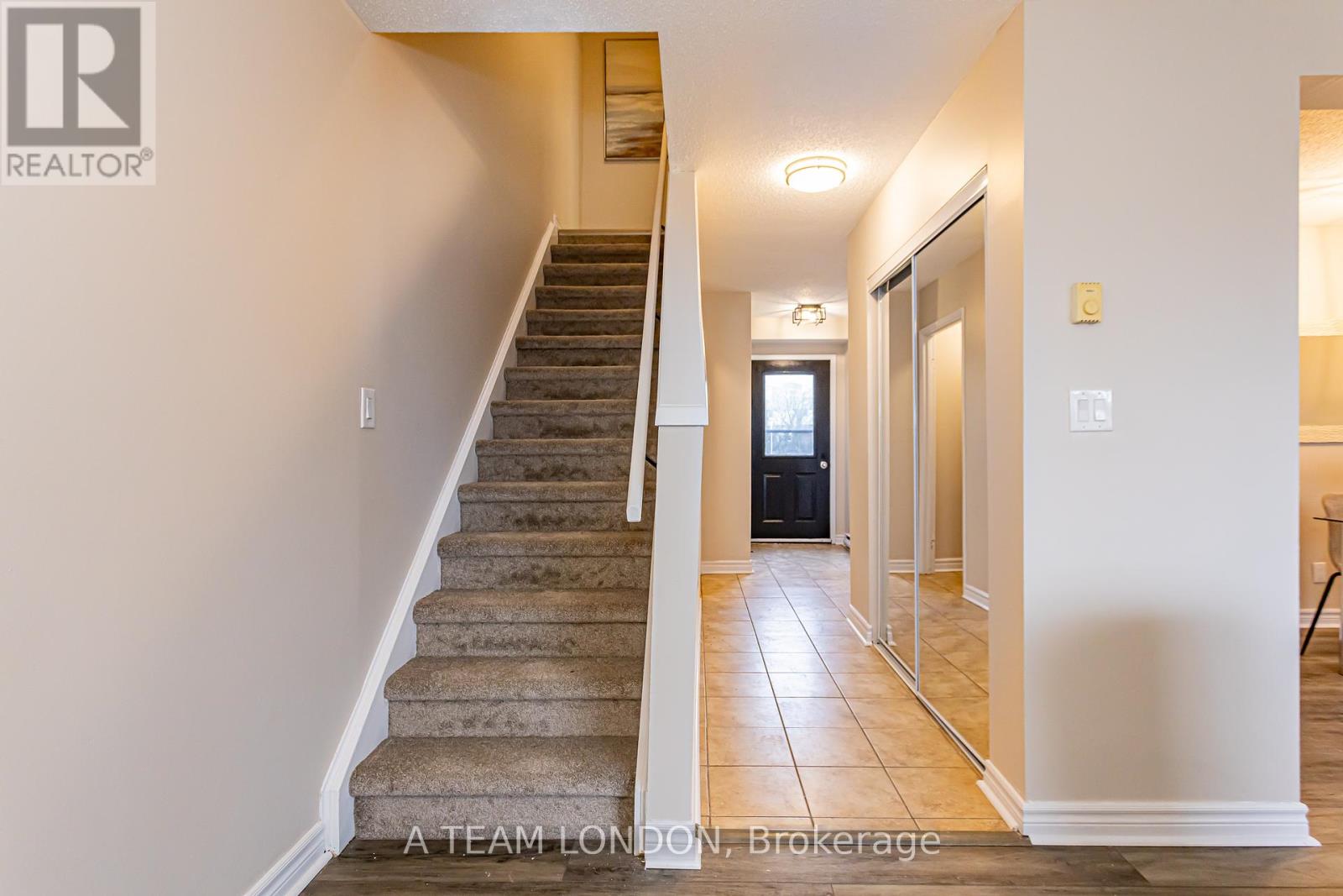 #38 -355 Sandringham Cres, London, Ontario  N6C 5K3 - Photo 12 - X8234304