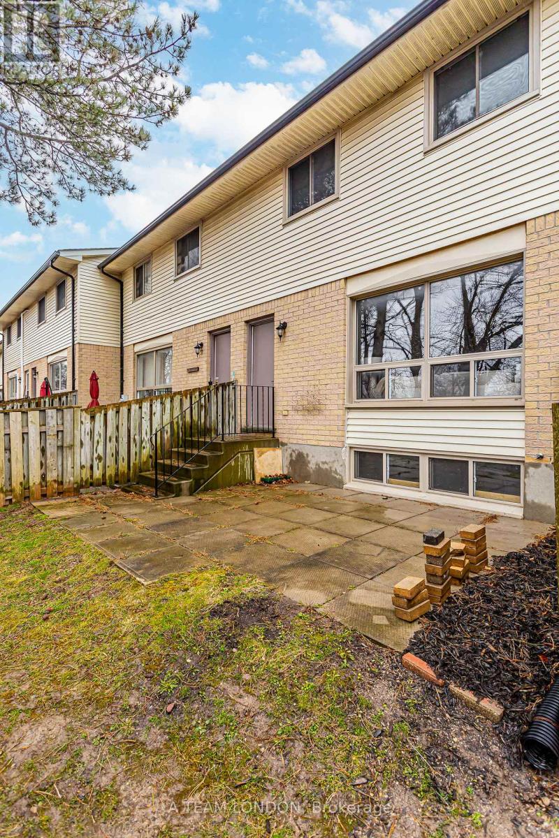 #38 -355 Sandringham Cres, London, Ontario  N6C 5K3 - Photo 30 - X8234304