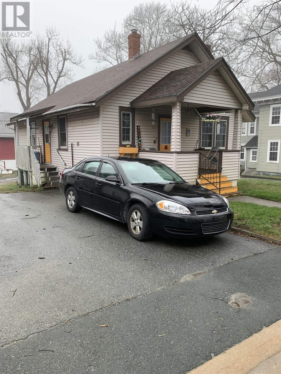 406 Main Street, Liverpool, Nova Scotia  B0T 1K0 - Photo 2 - 202407144