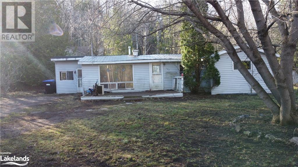 187 Albin Road, Waubaushene, Ontario  L0K 2C0 - Photo 2 - 40571753