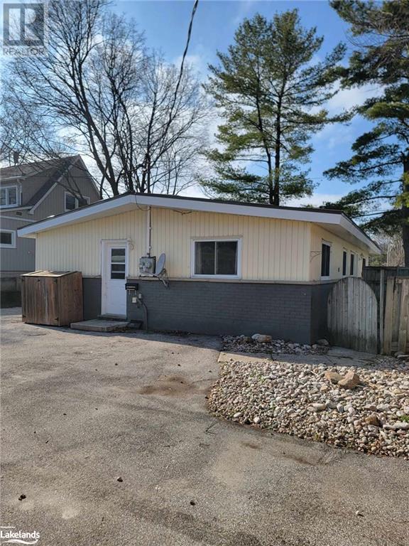 381 Mississaga Street W, Orillia, Ontario  L3V 3C4 - Photo 4 - 40570161