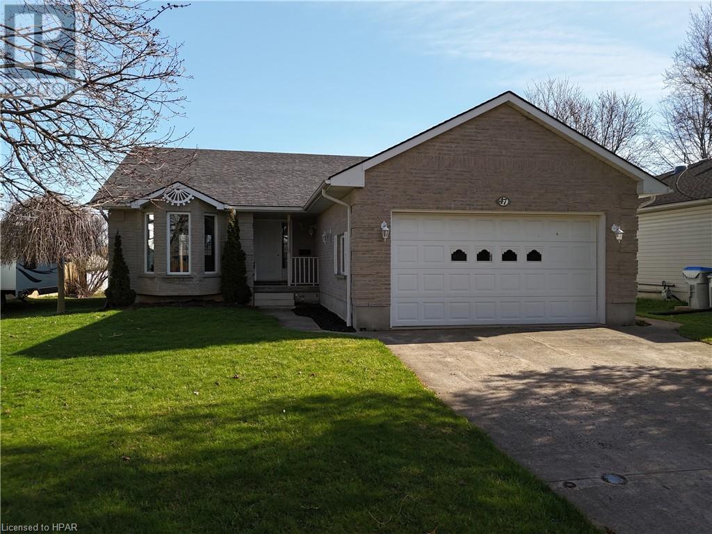 47 Albert Street, Mitchell, Ontario  N0K 1N0 - Photo 1 - 40569347