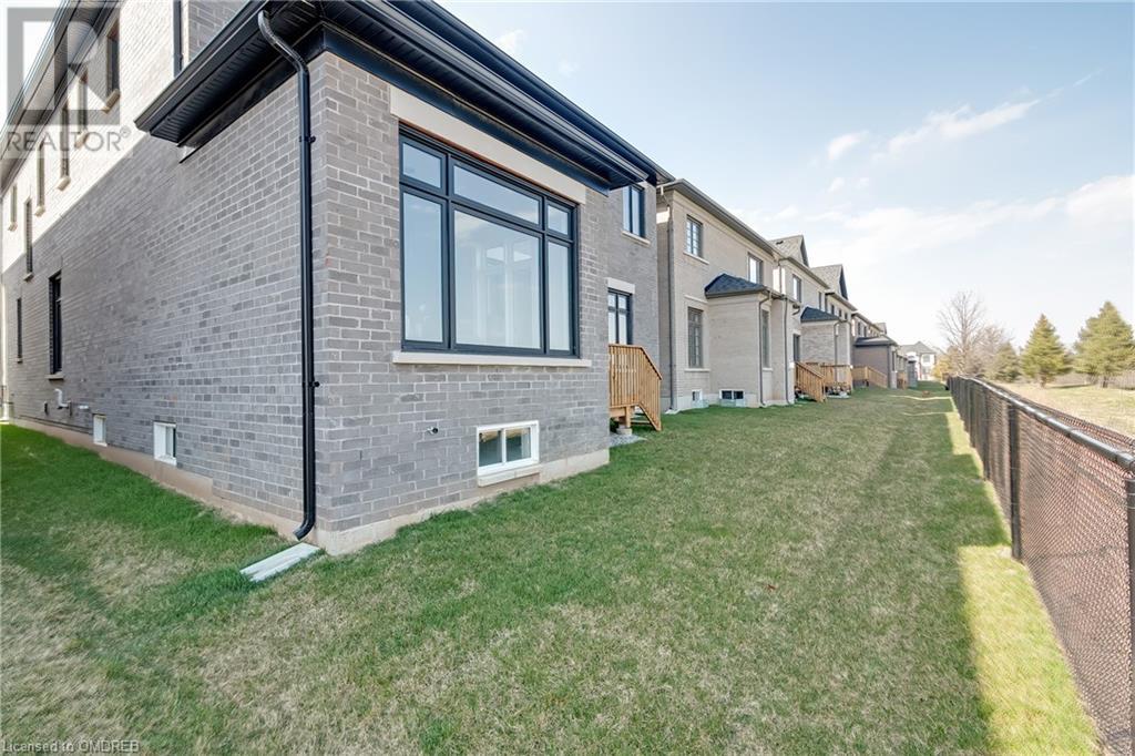 2328 Charles Cornwall Avenue, Oakville, Ontario  L6M 5M1 - Photo 32 - 40569719
