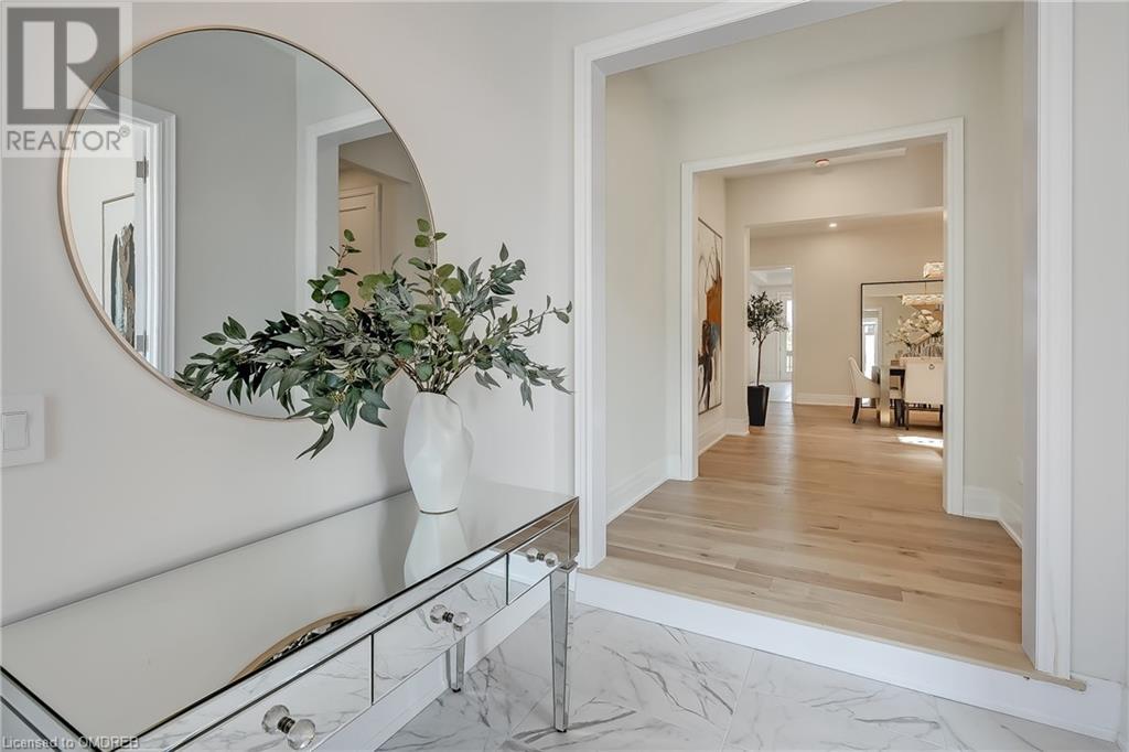2328 Charles Cornwall Avenue, Oakville, Ontario  L6M 5M1 - Photo 4 - 40569719