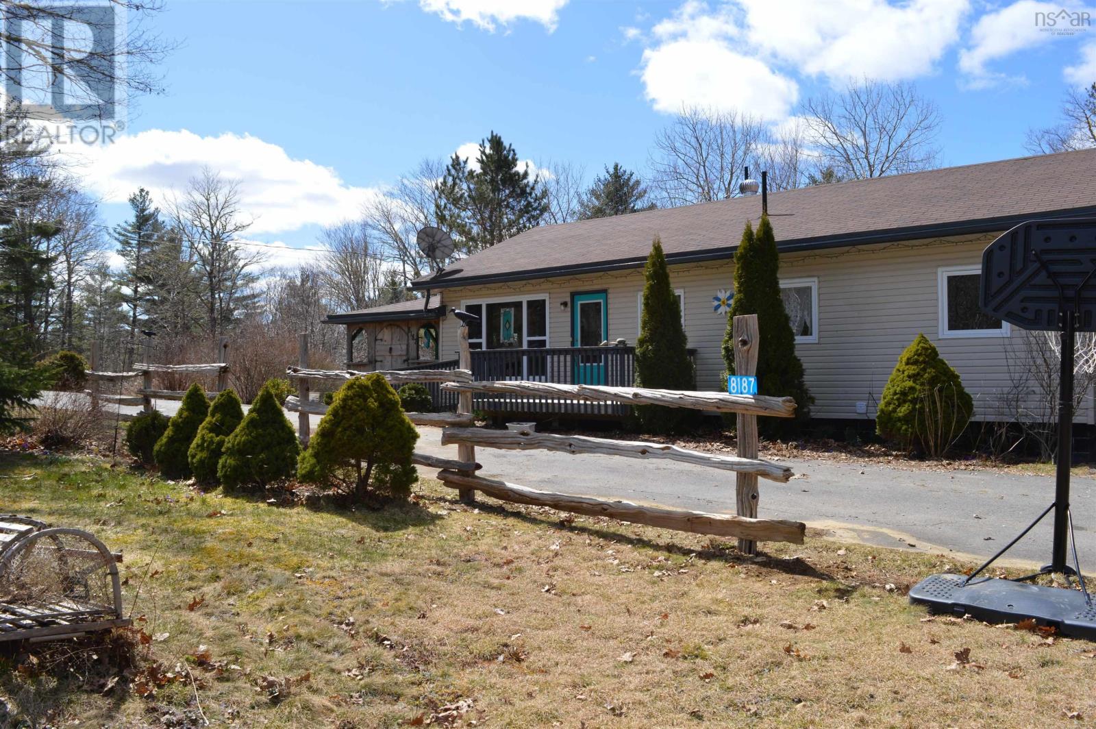 8187 Highway #8, South Brookfield, Nova Scotia  B0T 1X0 - Photo 5 - 202407181