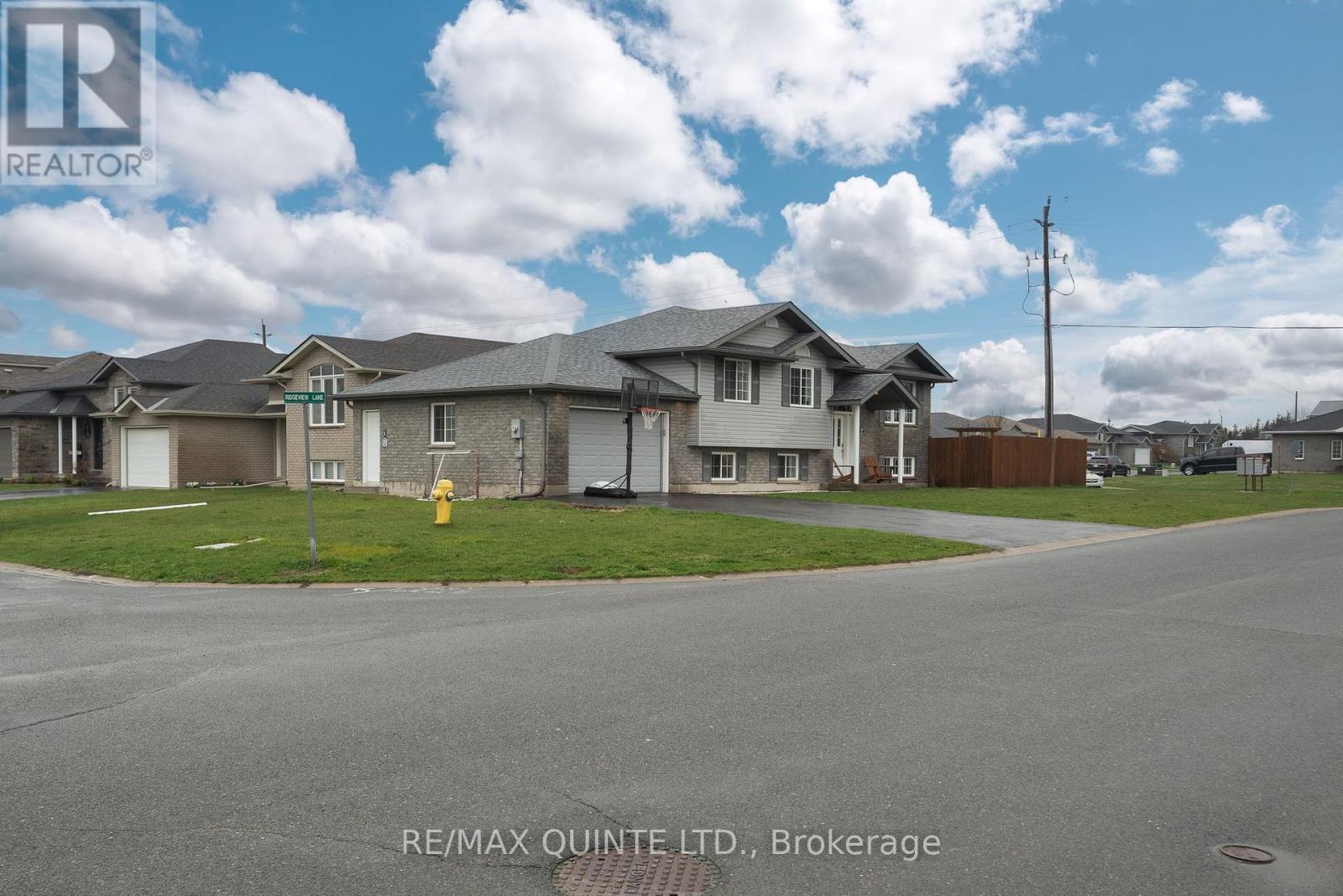 1 Ridgeview Lane, Quinte West, Ontario  K8V 5P8 - Photo 2 - X8234504
