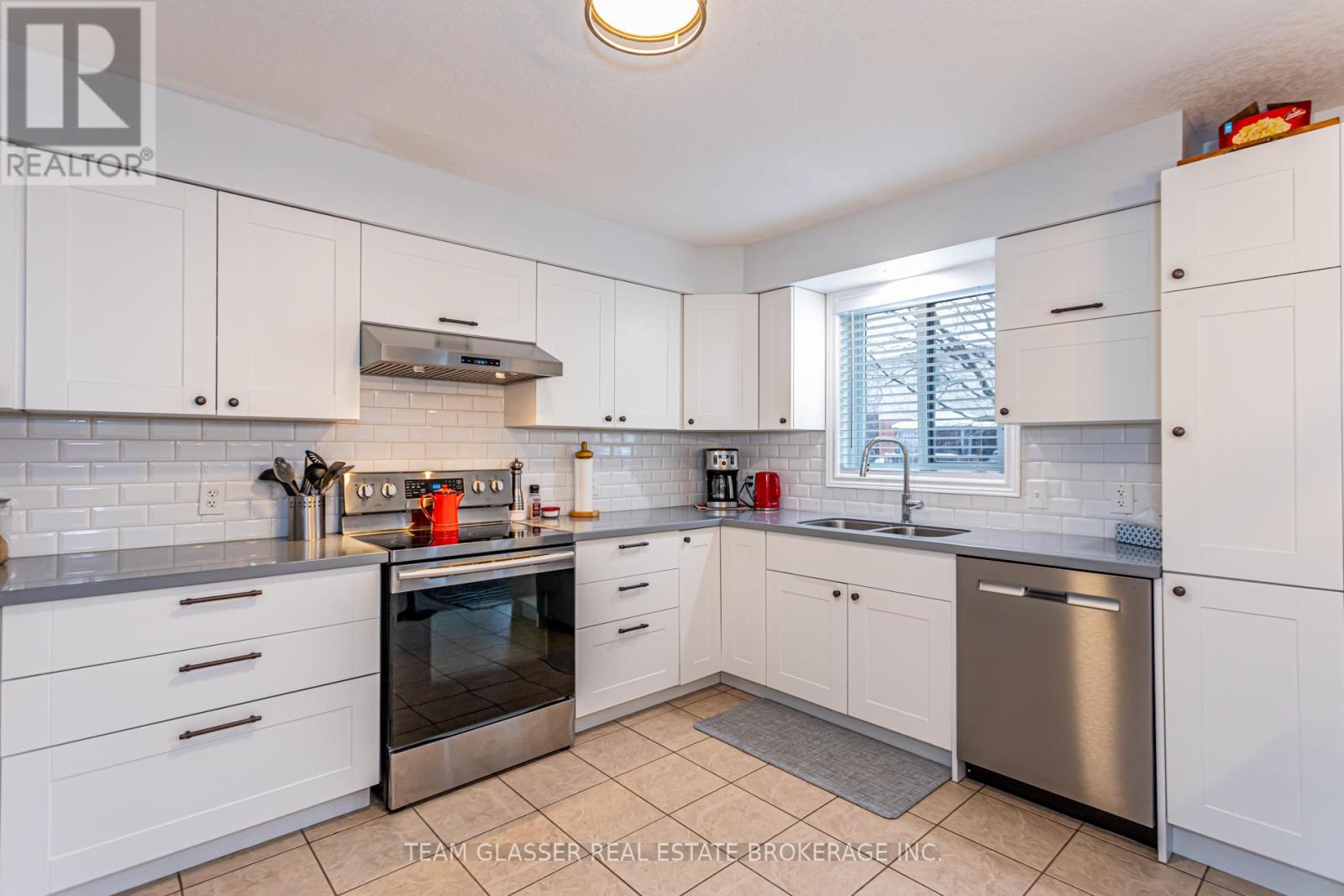 2221 Lilac Ave, London, Ontario  N6K 5C5 - Photo 11 - X8234940