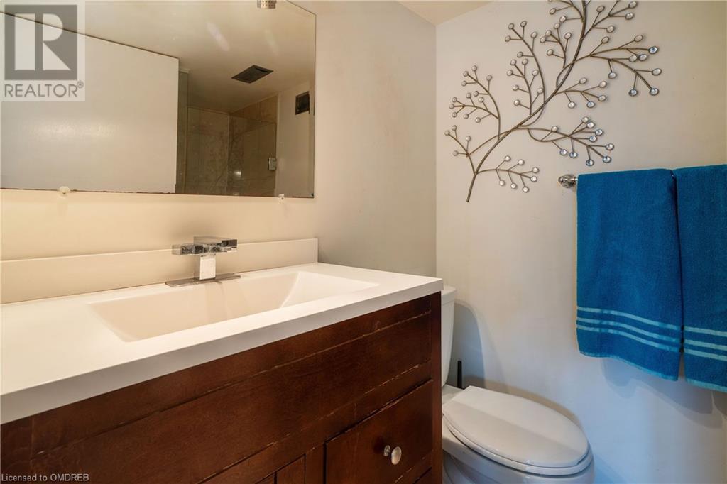 1340 Bridge Road, Oakville, Ontario  L6L 2C7 - Photo 36 - 40571786