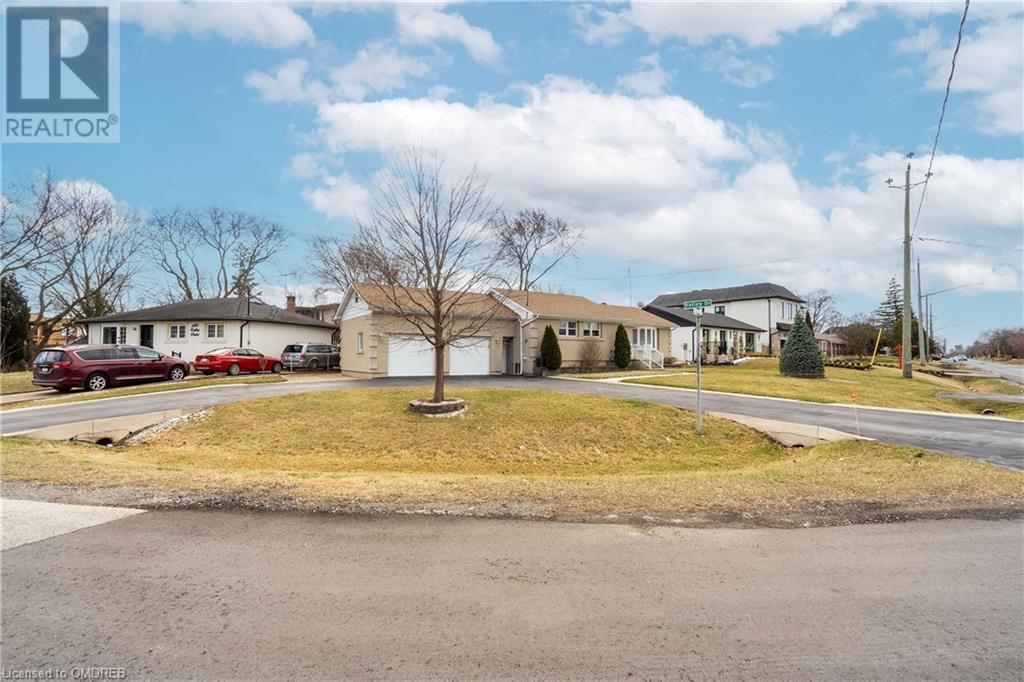 1340 Bridge Road, Oakville, Ontario  L6L 2C7 - Photo 38 - 40571786