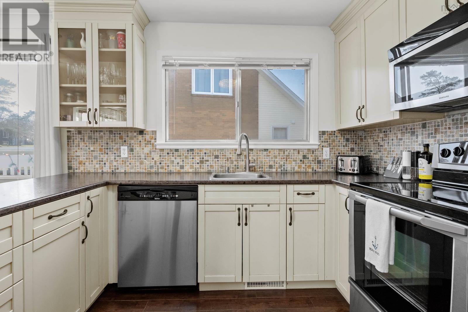 11-15 Deepwood Crescent, Halifax, Nova Scotia  B3M 2Y5 - Photo 11 - 202407194