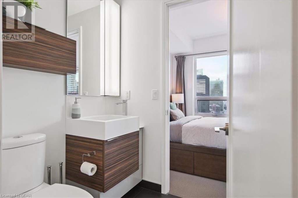 88 Scott Street Street Unit# 3002, Toronto, Ontario  M5E 0A9 - Photo 24 - 40570140