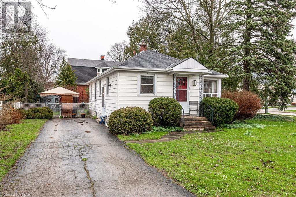 220 John Street N, Stratford, Ontario  N5A 6L8 - Photo 16 - 40537460