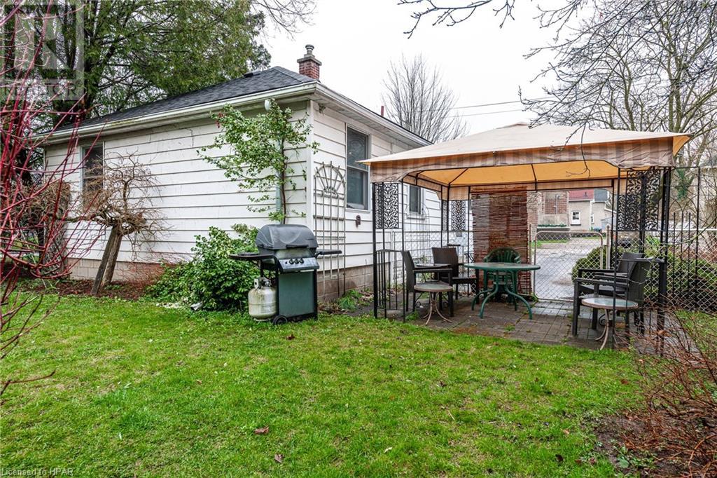 220 John Street N, Stratford, Ontario  N5A 6L8 - Photo 18 - 40537460