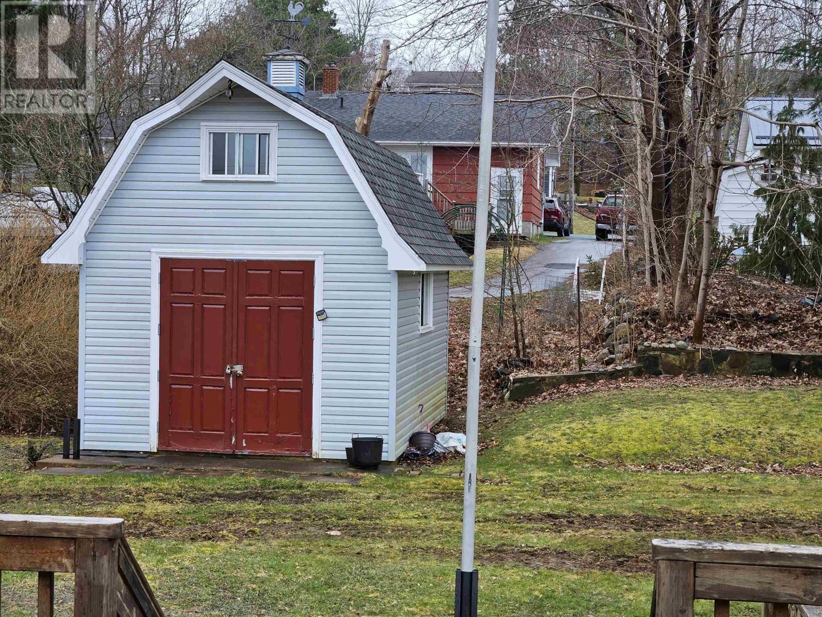 105 Hillcrest Street, Bridgewater, Nova Scotia  B4V 1T2 - Photo 9 - 202407220