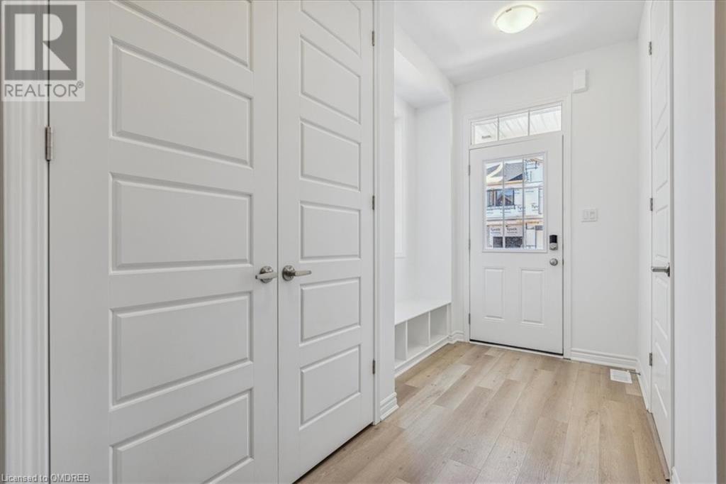 1199 Tanbark Avenue, Oakville, Ontario  L6H 3X1 - Photo 3 - 40562539