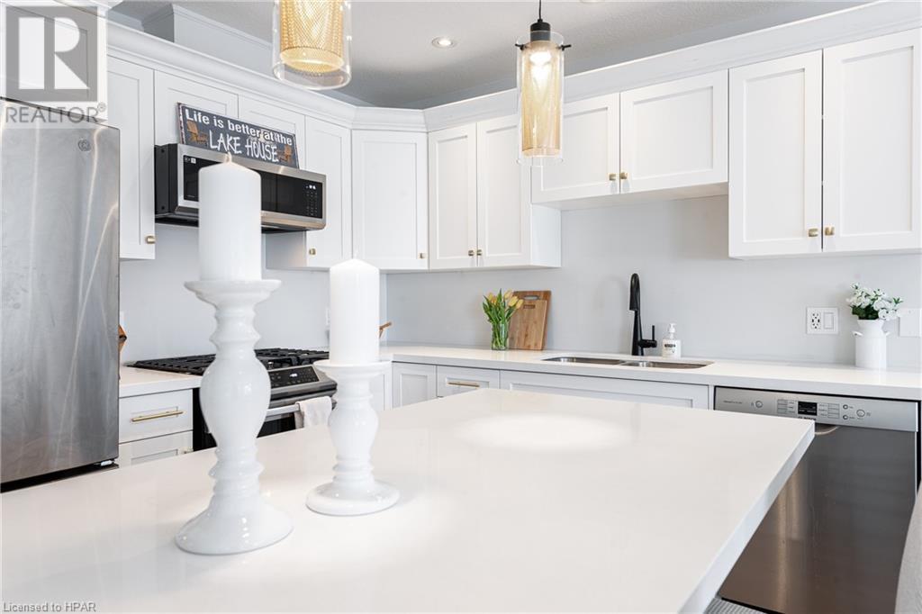 9 Sweet Water Drive N, Ashfield-Colborne-Wawanosh, Ontario  N7A 0C1 - Photo 12 - 40569957