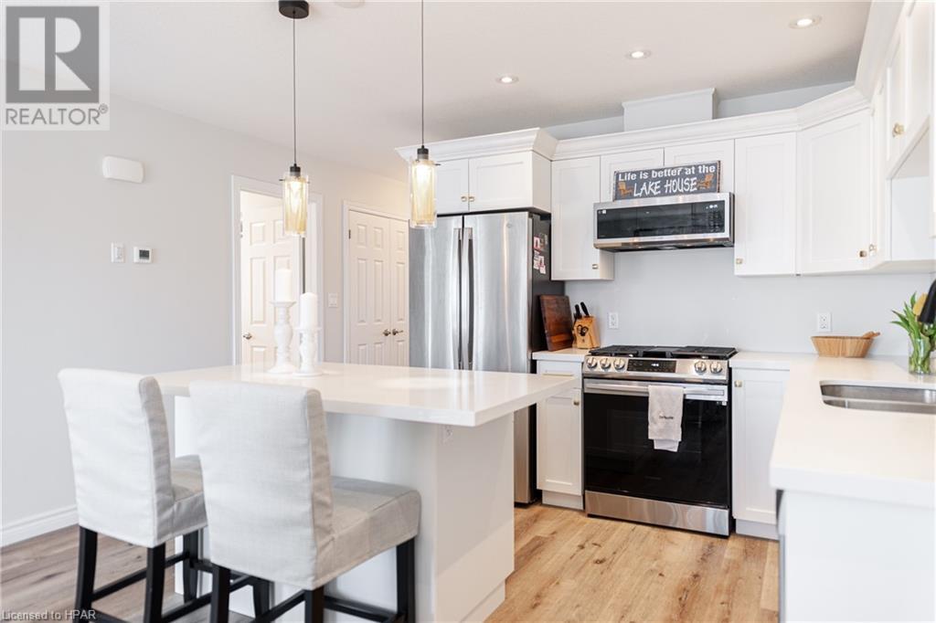 9 Sweet Water Drive N, Ashfield-Colborne-Wawanosh, Ontario  N7A 0C1 - Photo 7 - 40569957