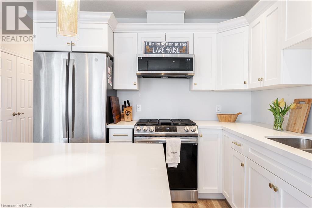 9 Sweet Water Drive N, Ashfield-Colborne-Wawanosh, Ontario  N7A 0C1 - Photo 8 - 40569957