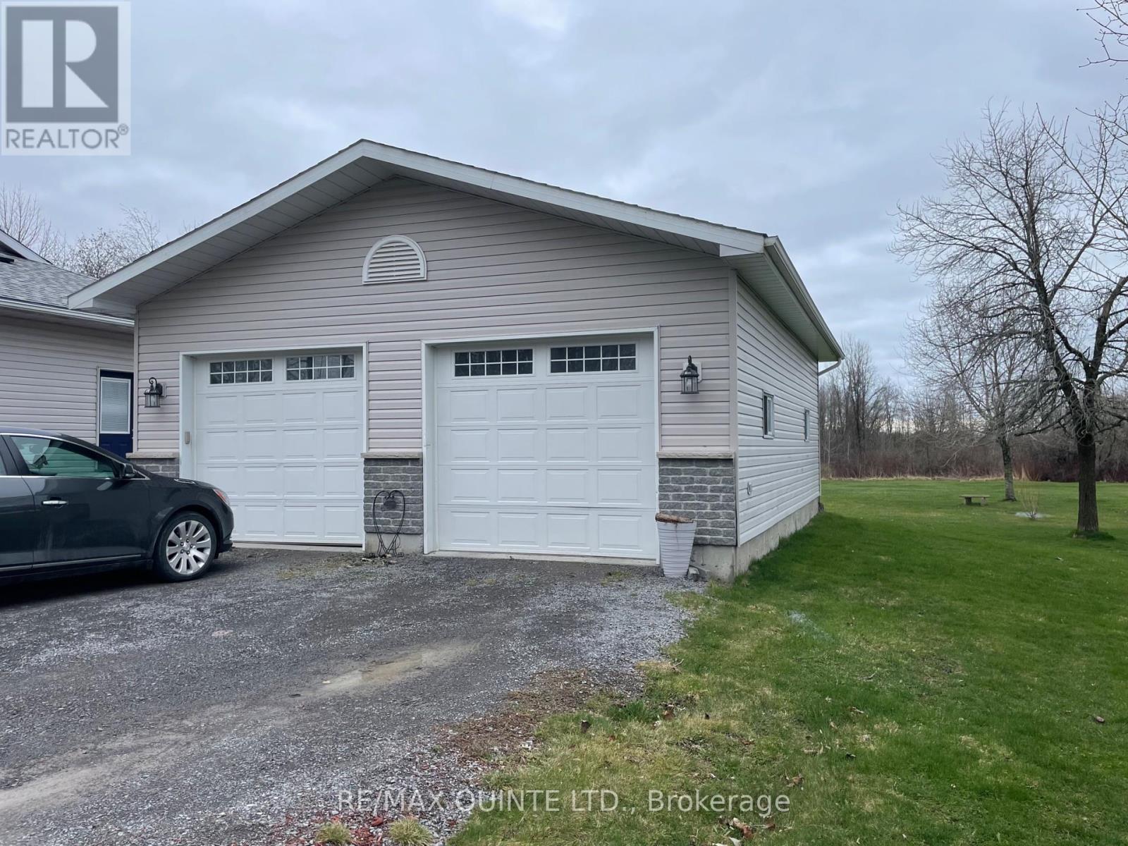 669 English Settlement Rd, Quinte West, Ontario  K8V 5P7 - Photo 3 - X8235604