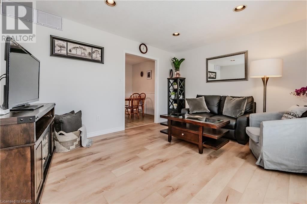 87 Thornhill Drive, Guelph, Ontario  N1H 8J2 - Photo 11 - 40571360