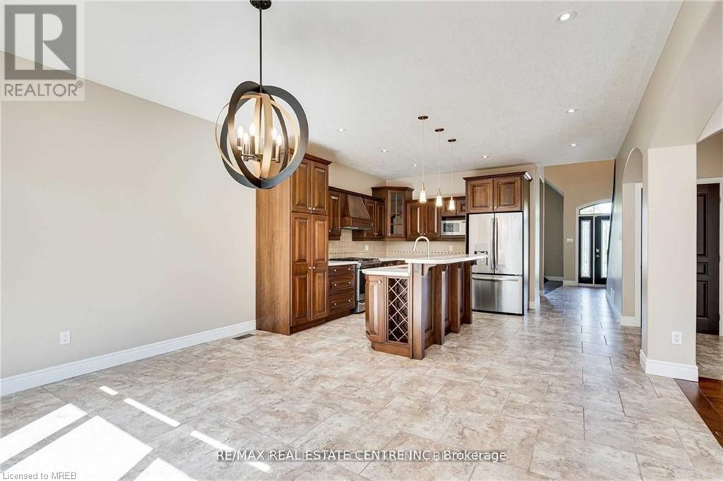 124 Mission Road, Brantford, Ontario  N3S 0A8 - Photo 11 - 40572030