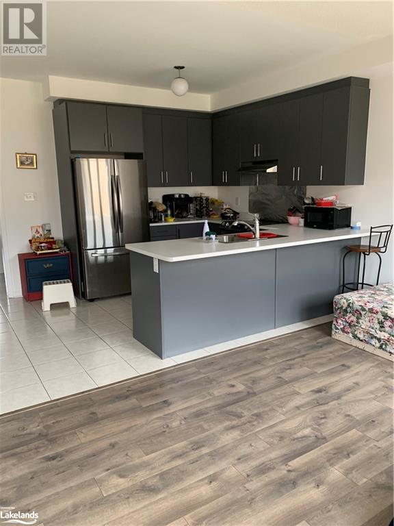 13 Bailey Street, Collingwood, Ontario  L9Y 0G7 - Photo 4 - 40572009